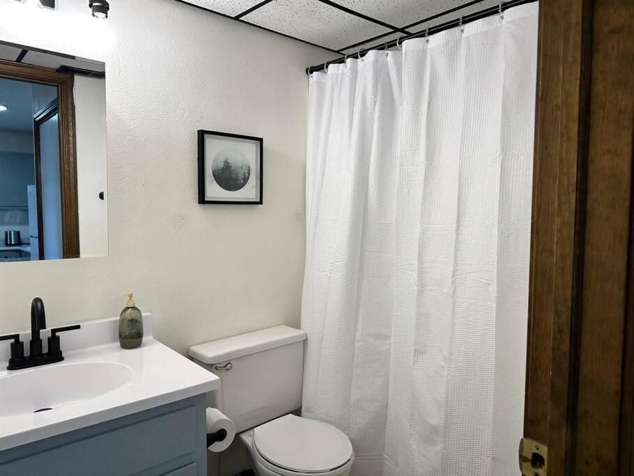 Capital Suite On 6Th Street - King Bed / Downtown! Springfield Dış mekan fotoğraf